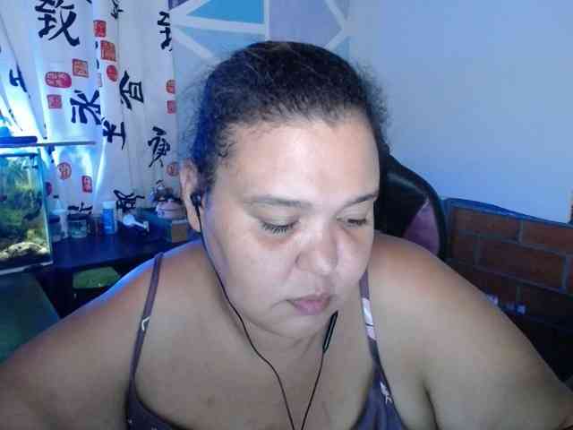beautifulchubbyqueen webcam