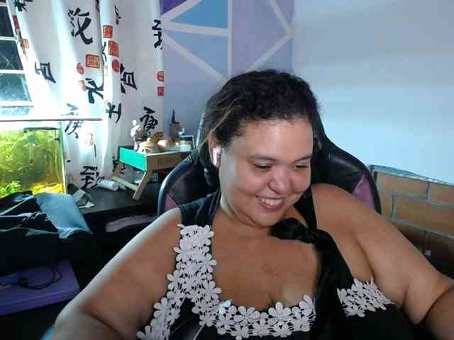 beautifulchubbyqueen webcam