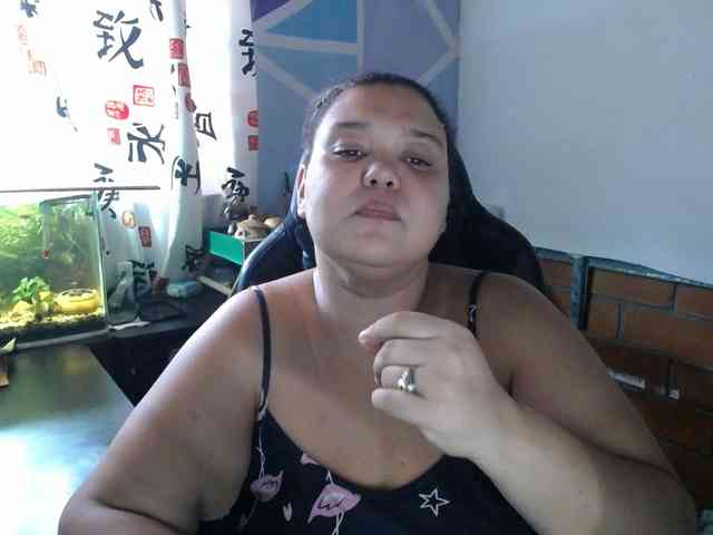 beautifulchubbyqueen webcam