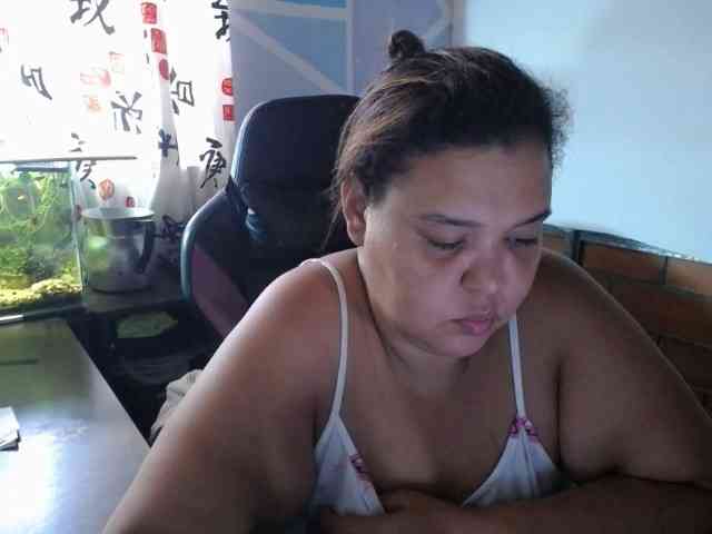 beautifulchubbyqueen webcam