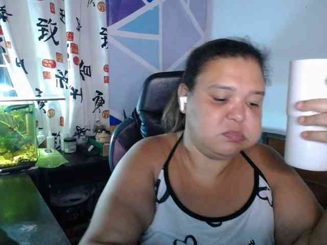beautifulchubbyqueen webcam