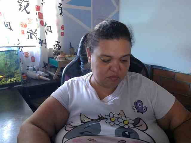 beautifulchubbyqueen webcam