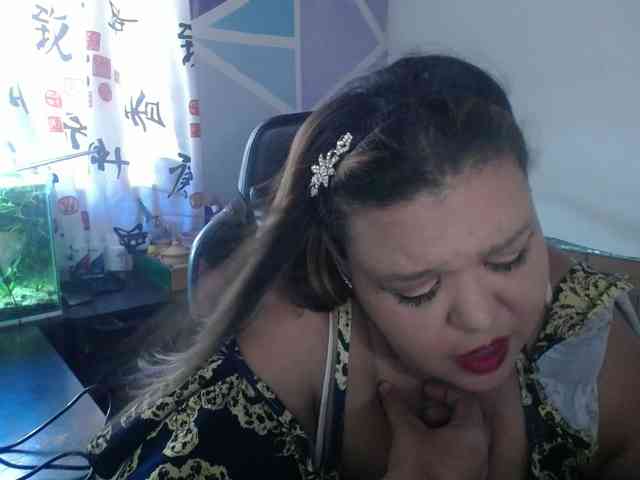 beautifulchubbyqueen webcam