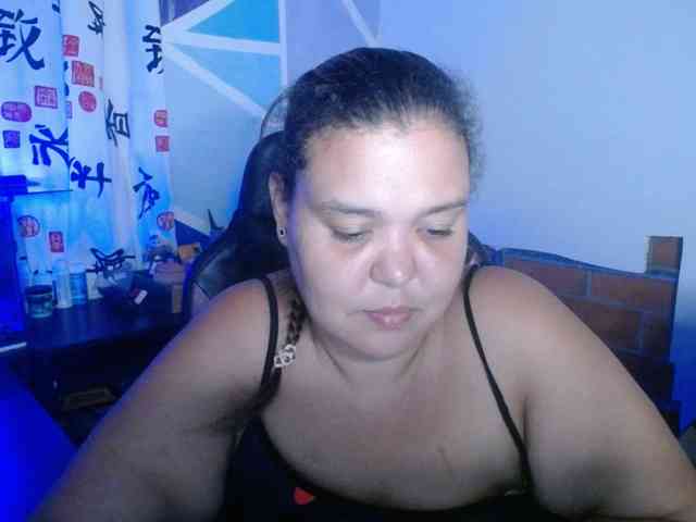 beautifulchubbyqueen webcam