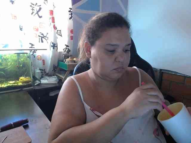 beautifulchubbyqueen webcam