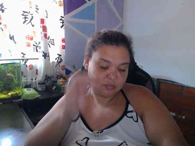 beautifulchubbyqueen webcam