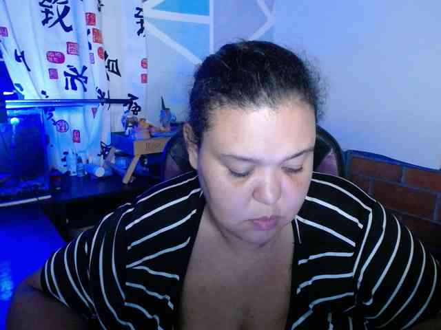 beautifulchubbyqueen webcam