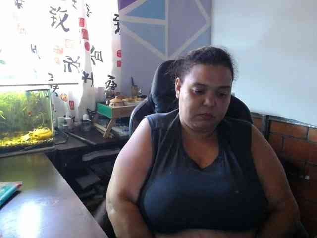 beautifulchubbyqueen webcam