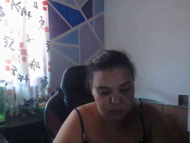 beautifulchubbyqueen webcam