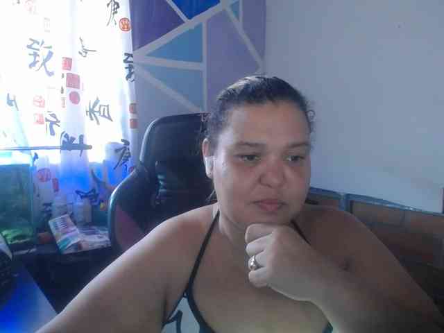 beautifulchubbyqueen webcam