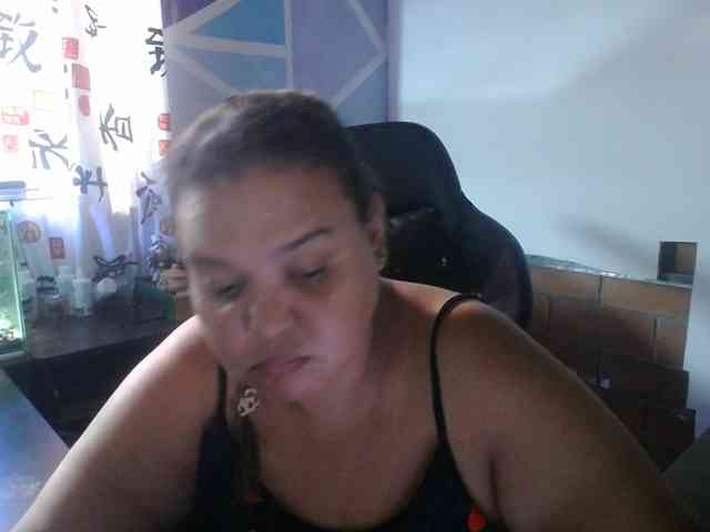 beautifulchubbyqueen webcam