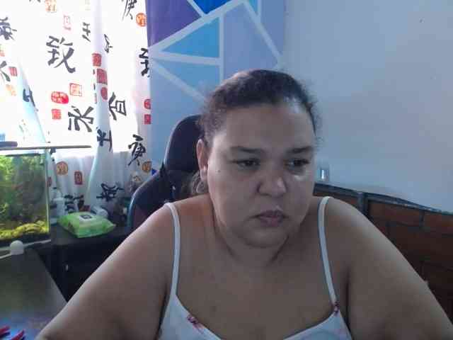 beautifulchubbyqueen webcam