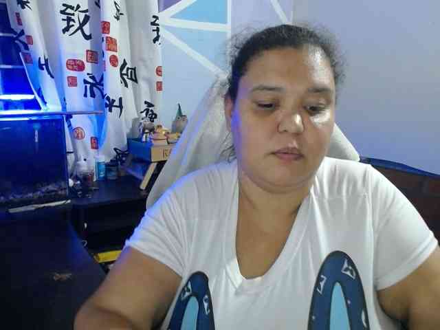 beautifulchubbyqueen webcam