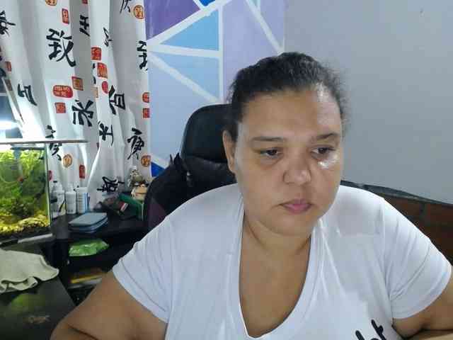beautifulchubbyqueen webcam