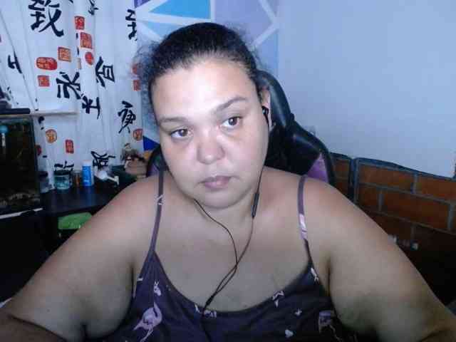 beautifulchubbyqueen webcam