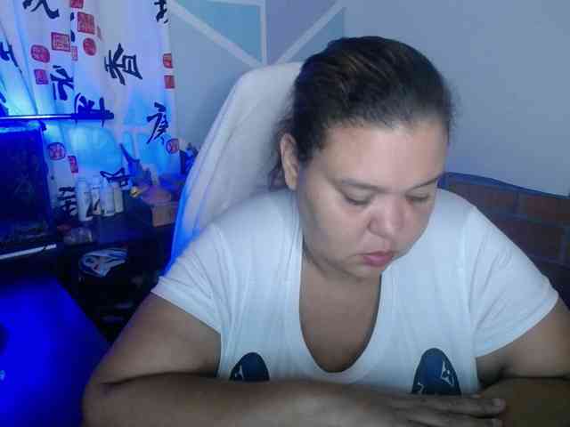 beautifulchubbyqueen webcam
