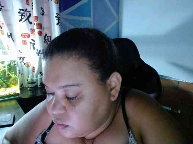 beautifulchubbyqueen webcam