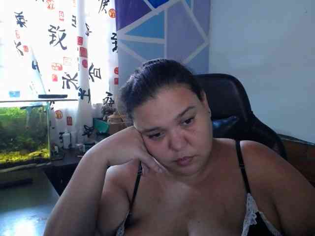 beautifulchubbyqueen webcam
