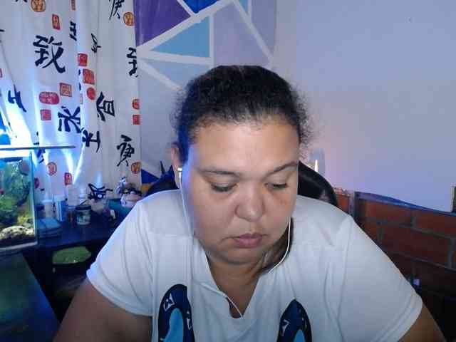 beautifulchubbyqueen webcam