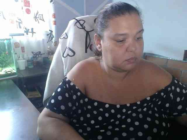 beautifulchubbyqueen webcam