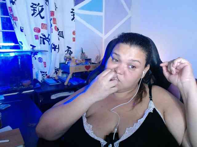 beautifulchubbyqueen webcam
