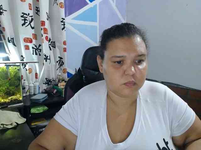 beautifulchubbyqueen webcam
