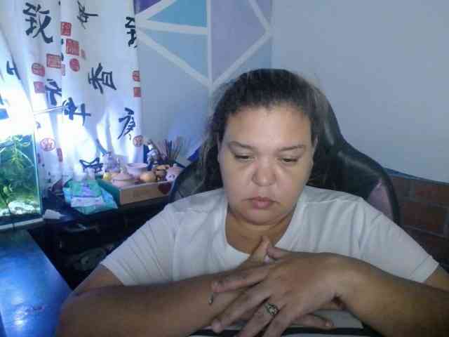 beautifulchubbyqueen webcam