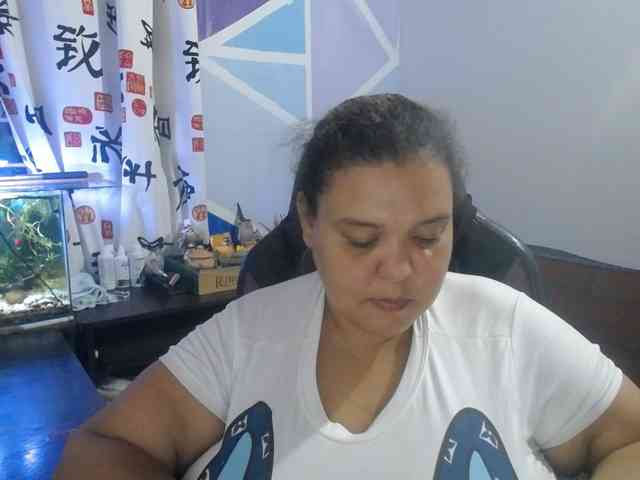 beautifulchubbyqueen webcam