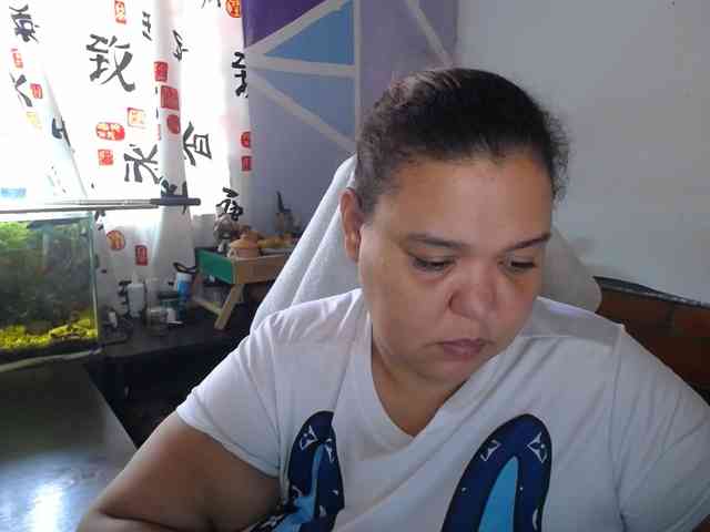 beautifulchubbyqueen webcam