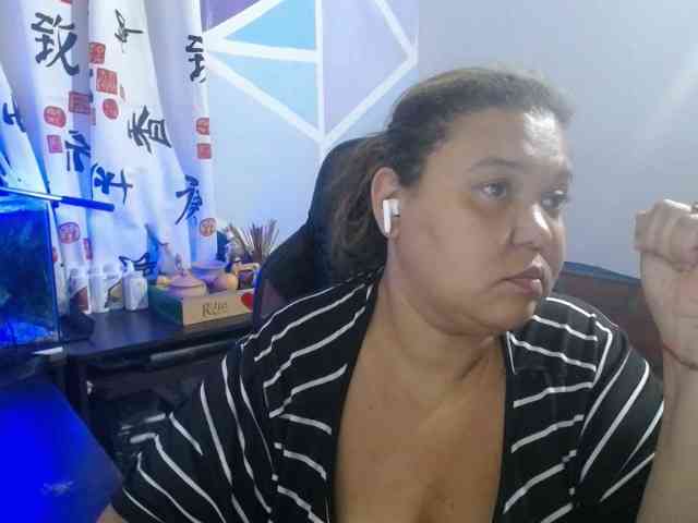 beautifulchubbyqueen webcam