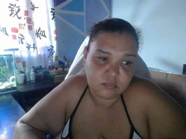 beautifulchubbyqueen webcam