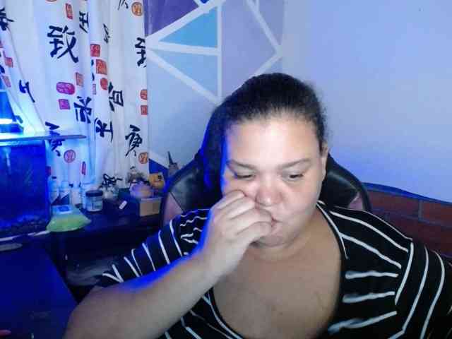 beautifulchubbyqueen webcam