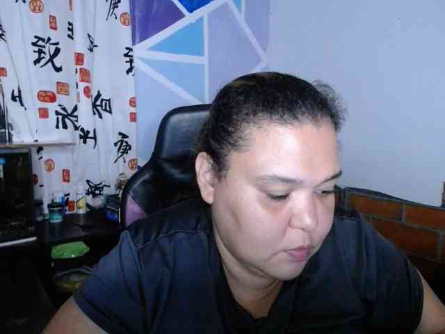 beautifulchubbyqueen webcam