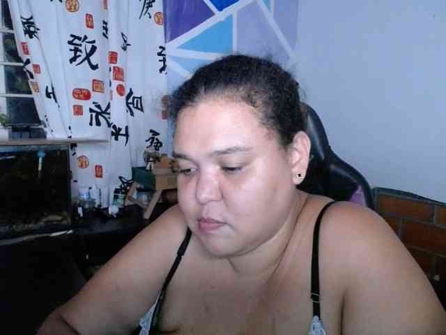 beautifulchubbyqueen webcam