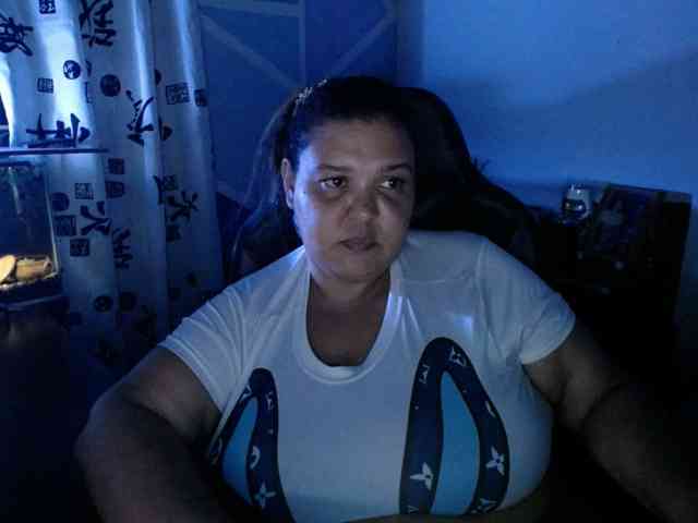 beautifulchubbyqueen webcam