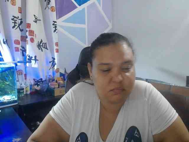 beautifulchubbyqueen webcam