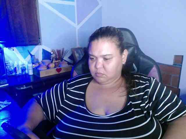 beautifulchubbyqueen webcam