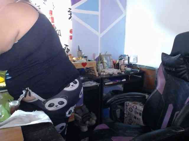 beautifulchubbyqueen webcam