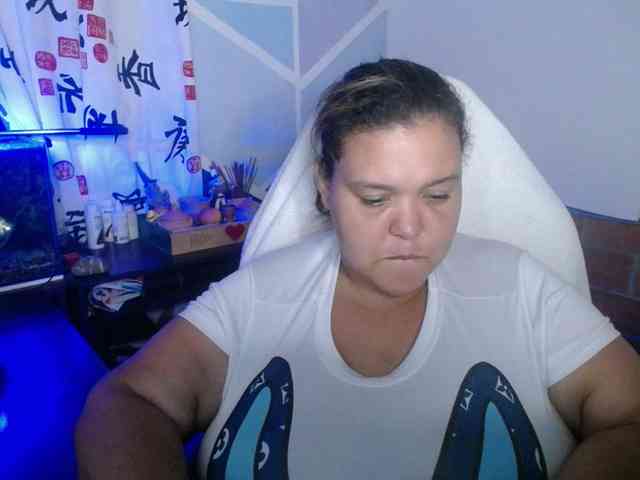 beautifulchubbyqueen webcam