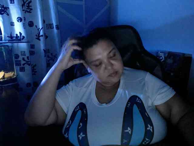 beautifulchubbyqueen webcam