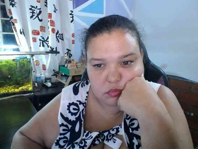 beautifulchubbyqueen webcam