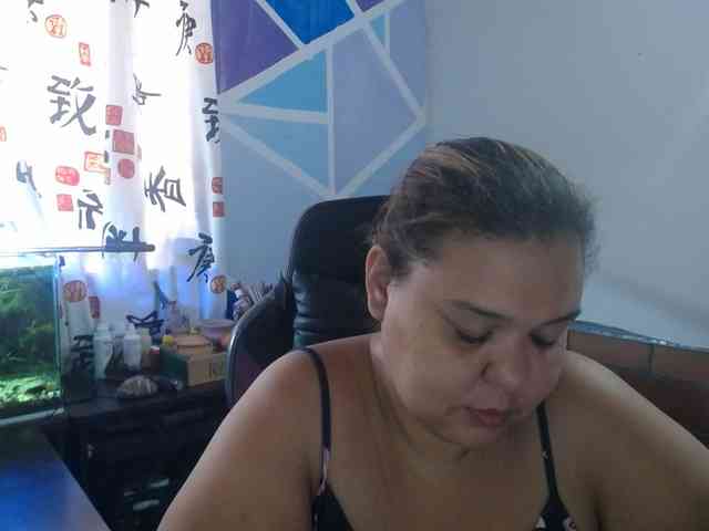 beautifulchubbyqueen webcam