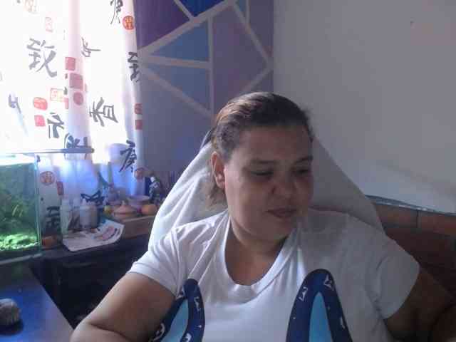 beautifulchubbyqueen webcam