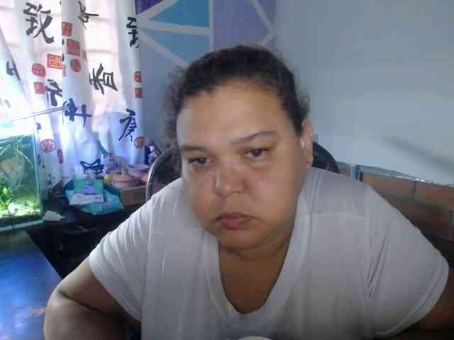 beautifulchubbyqueen webcam