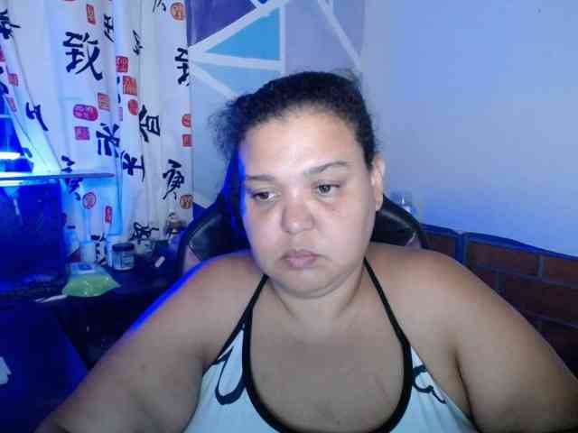 beautifulchubbyqueen webcam