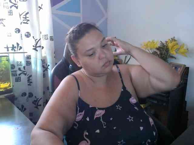 beautifulchubbyqueen webcam