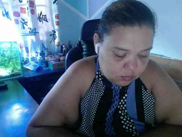 beautifulchubbyqueen webcam