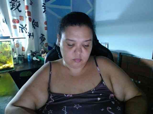 beautifulchubbyqueen webcam