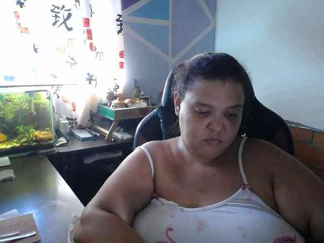 beautifulchubbyqueen webcam