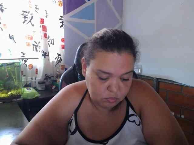 beautifulchubbyqueen webcam